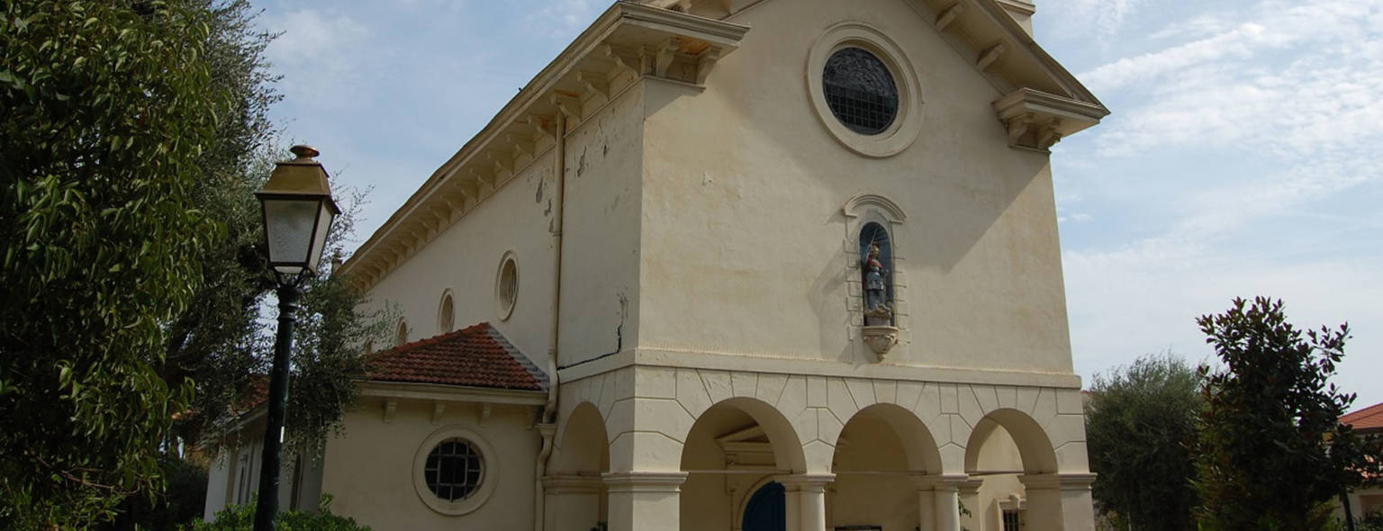 eglise-anglicane-1536x590